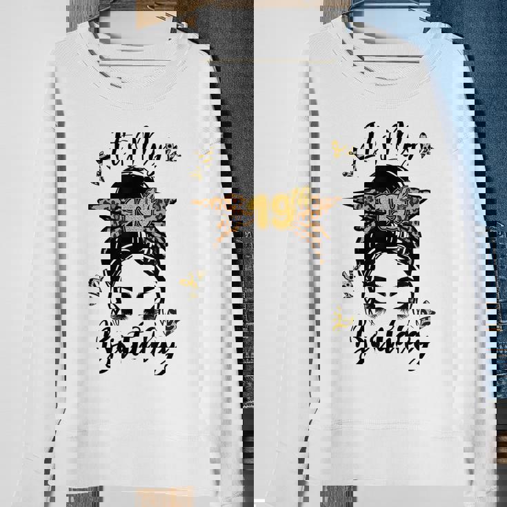 19Th Birthday Decorations Girl Messy Bun 19 Years Old Bday Sweatshirt Gifts for Old Women