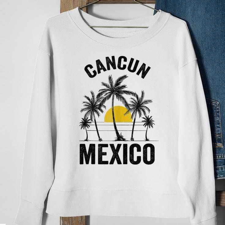 Cancun Beach SouvenirMexico 2023 Vacation Family Sweatshirt Gifts for Old Women