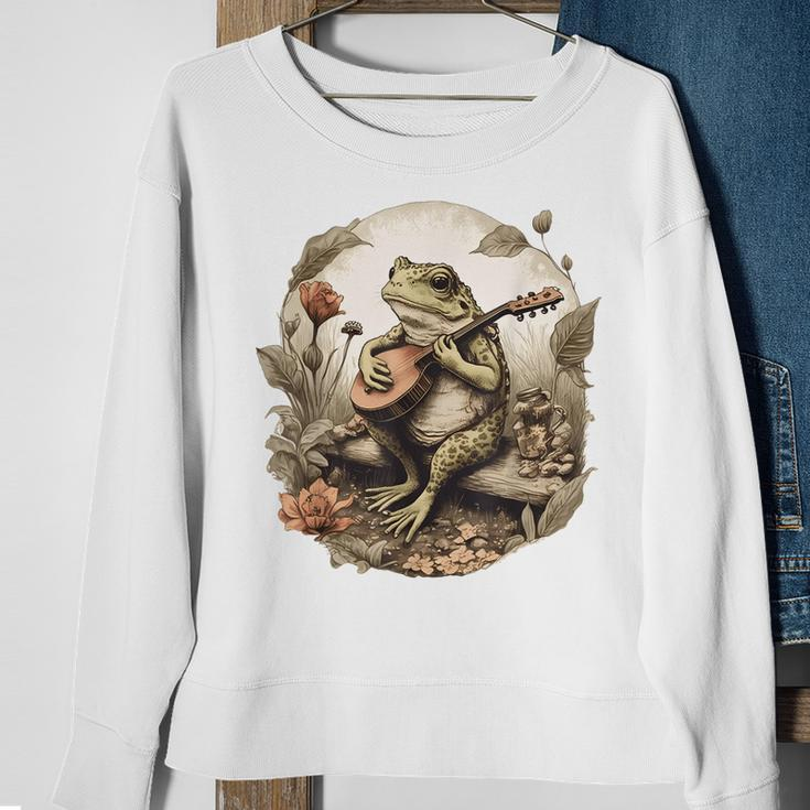 Cottagecore Aesthetic Frog Playing Banjo Instrument Vintage Sweatshirt Gifts for Old Women
