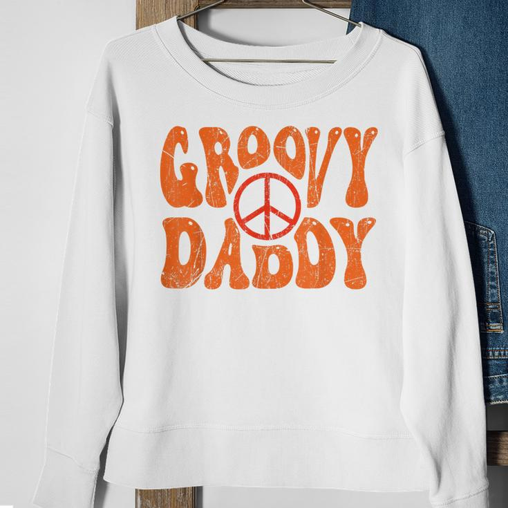 Groovy Daddy 70S Aesthetic Nostalgia 1970S Retro Dad Sweatshirt Gifts for Old Women