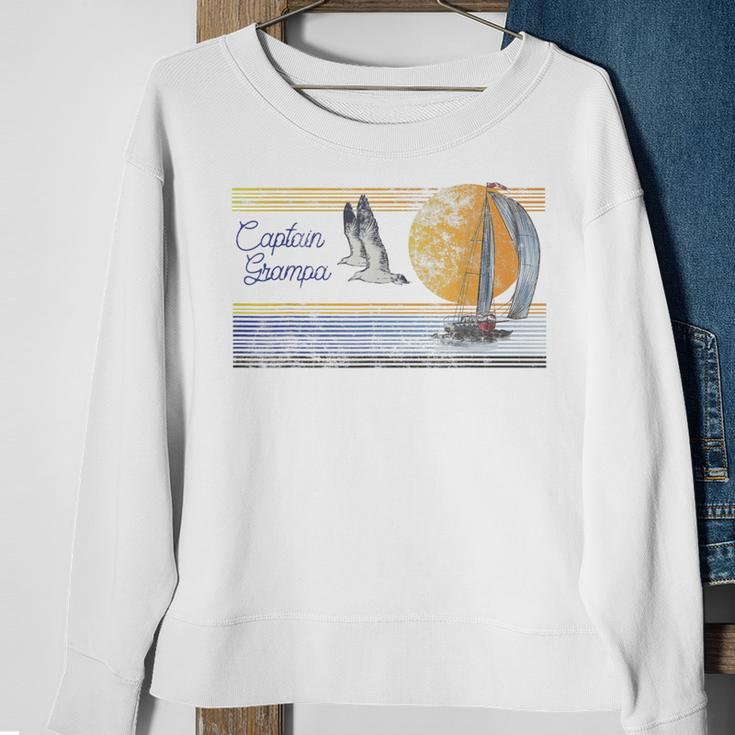 Mens Grampa Sailing Sailboat Captain Vintage Grandpa Dad Gift Sweatshirt Gifts for Old Women
