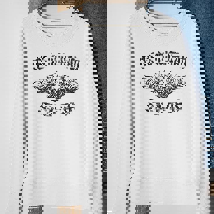 Mens Uss Colorado Ssn-788 Attack Submarine Badge Vintage Sweatshirt Gifts for Old Women