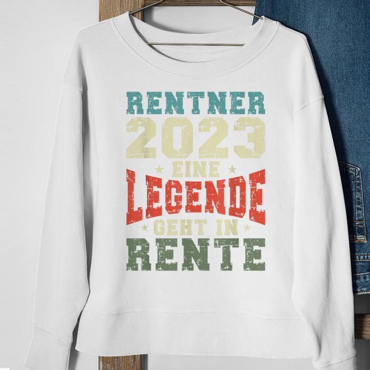 Rentner 2023 Rente Spruch Retro Vintage V2 Sweatshirt Geschenke für alte Frauen