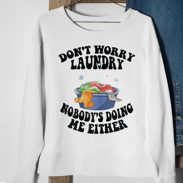 Womens Mom Life Dont Worry Laundry Nobodys Doing Me Either Sweatshirt Gifts for Old Women