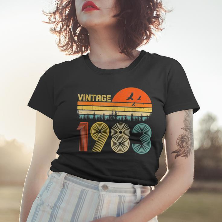 40Th Birthday Gift Vintage 1983 Retro Bday 40 Years Old Women T-shirt Gifts for Her