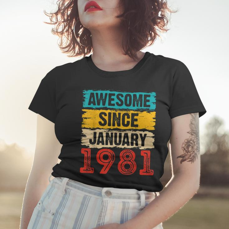 42 Year Old Awesome Since Januar 1981 42 Geburtstag Geschenke Frauen Tshirt Geschenke für Sie