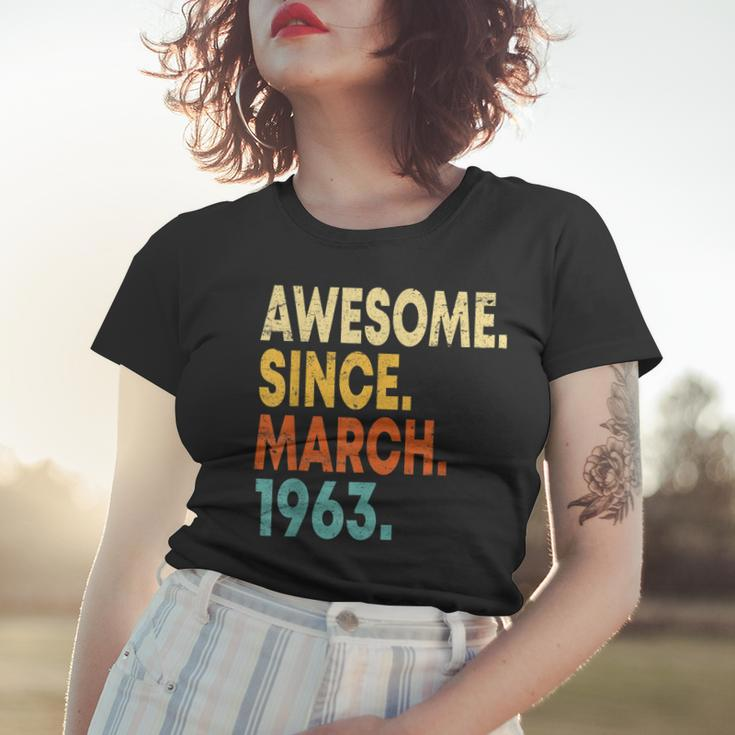 60 Year Old Men Women Awesome Since March 1963 60Th Birthday Women T-shirt Gifts for Her