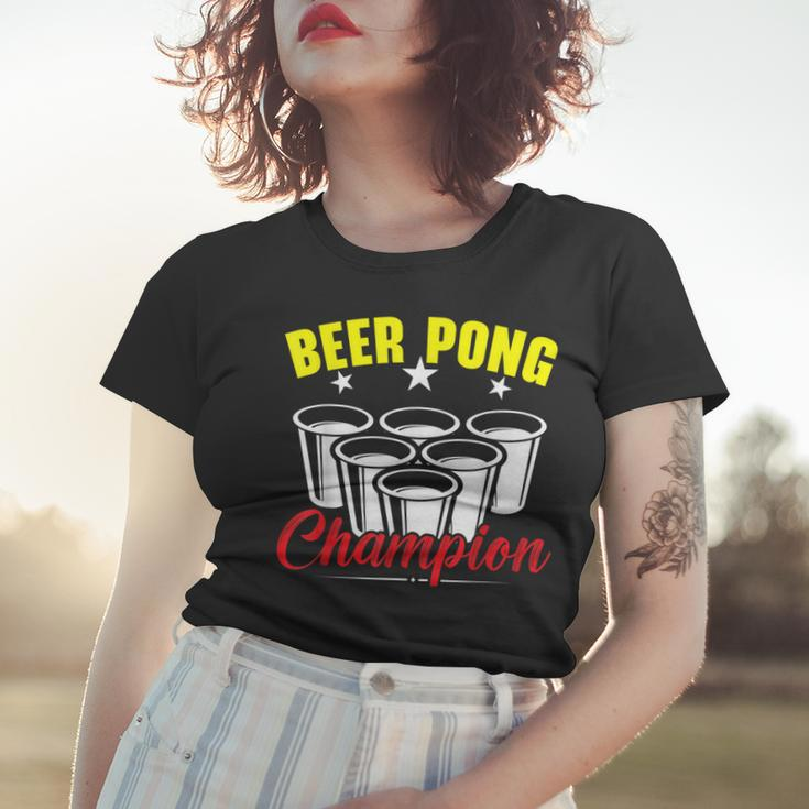 Beer Pong Champion Alkohol Trinkspiel Beer Pong Frauen Tshirt Geschenke für Sie
