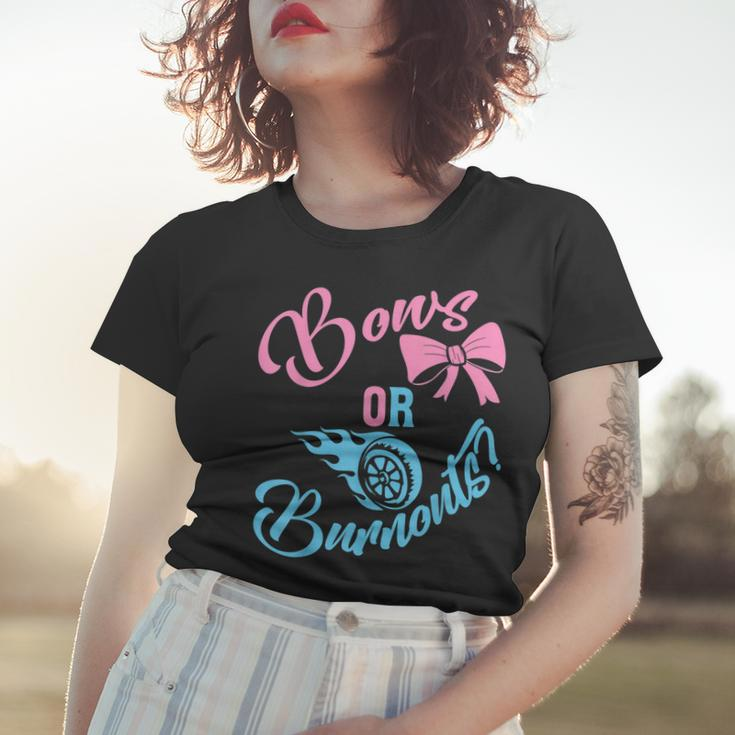 Bows Or Burnouts Gender Reveal Idea For New Mom Or New Dad Women T-shirt Gifts for Her