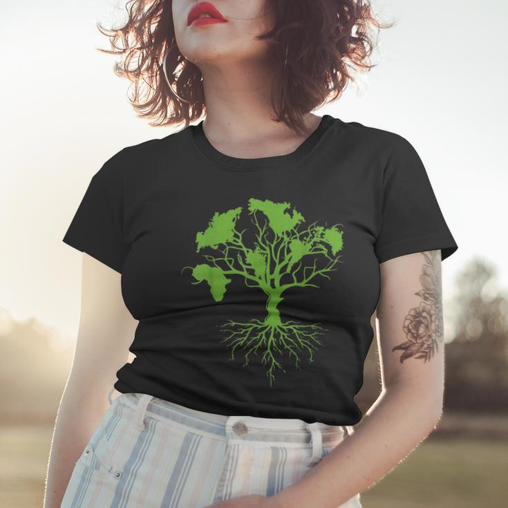 Earth Day 2023 Cute World Map Tree Pro Environment Plant Women T-shirt Gifts for Her