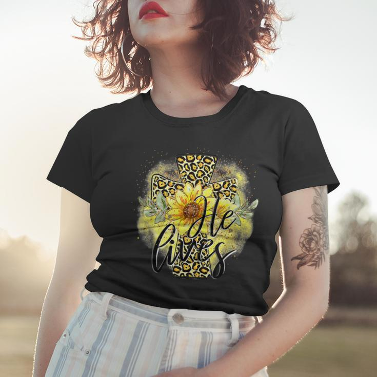 He Lives Sunflowers Faith Jesus Cross Christian Easter Day Women T-shirt Gifts for Her