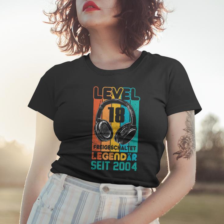 Level 18 Jahre Geburtstags Junge Gamer 2004 Geburtstag V3 Frauen Tshirt Geschenke für Sie