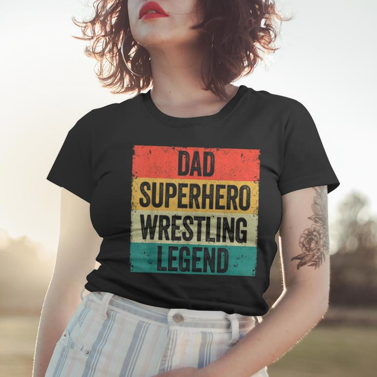 Lustiges Wrestler Papa Frauen Tshirt, Vatertag Superhelden Wrestling Legende Geschenke für Sie
