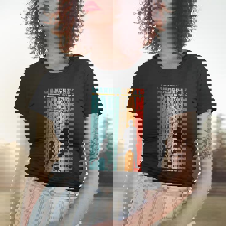 Mannschaftspapitän Vater Sohn Fußballer Fußball Papa Frauen Tshirt Geschenke für Sie