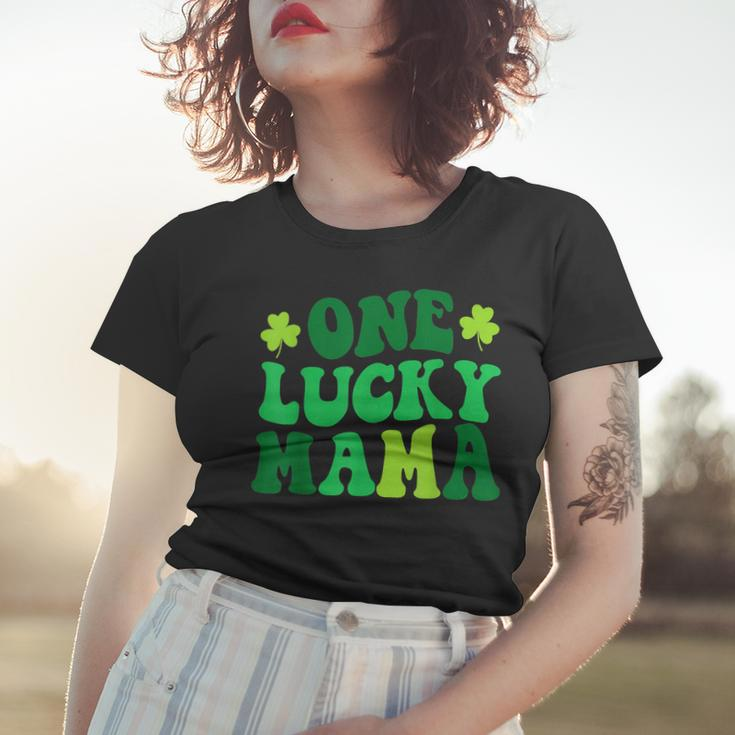 One Lucky Mama Retro Vintage St Patricks Day Clothes Women T-shirt Gifts for Her