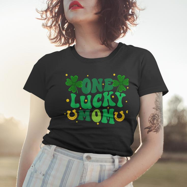 One Lucky Mom Shamrock Mom Life St Patricks Day Women T-shirt Gifts for Her