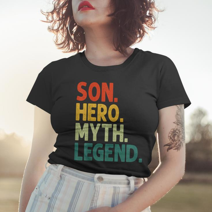 Sohn Held Mythos Legende Retro Vintage-Sohn Frauen Tshirt Geschenke für Sie