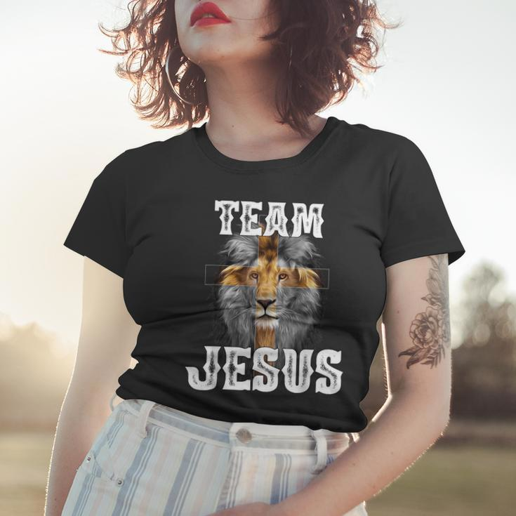 Team Jesus Lion Judah Jesus Cross Lovers Christian Faith Women T-shirt Gifts for Her