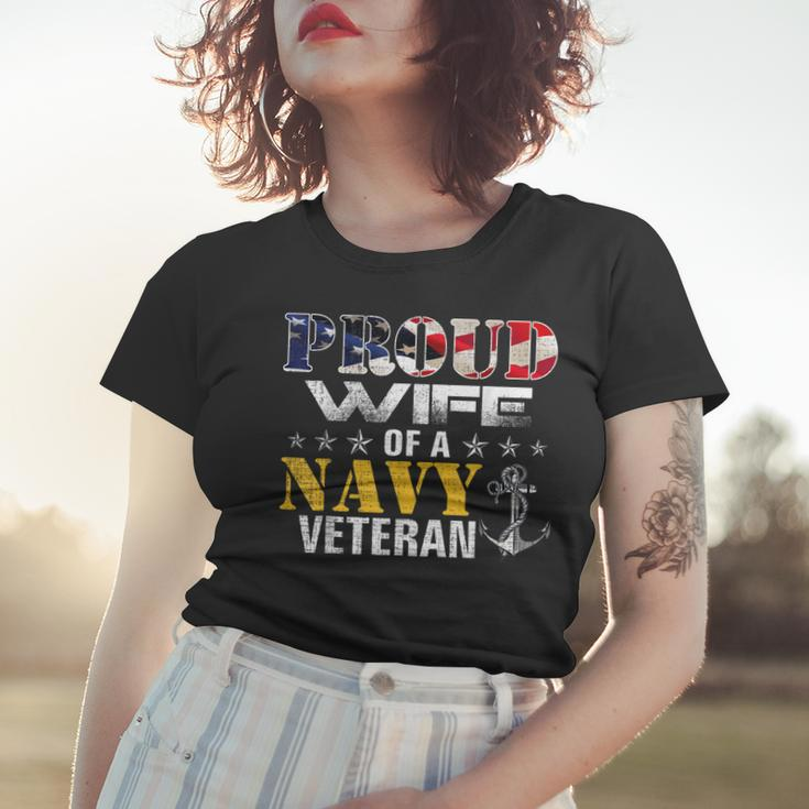 Vintage Proud Wife Of A Navy For Veteran Gift Women T-shirt Gifts for Her
