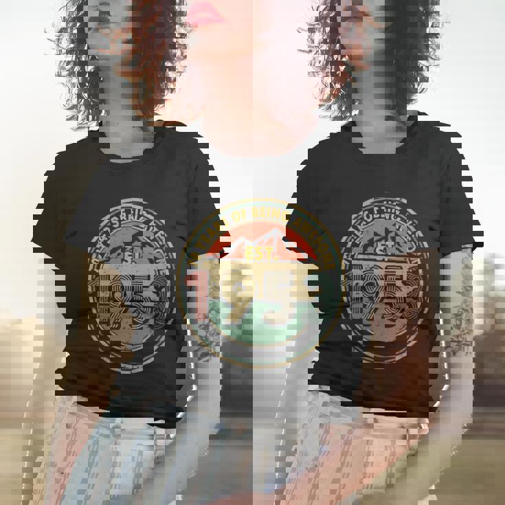 Womens Est Vintage 1953 70Th Birthday Retro 70 Year Old Men Women Women T-shirt Gifts for Her