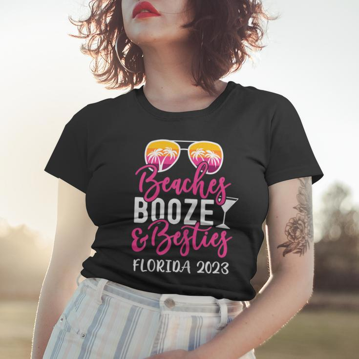 Womens Vacation Girls Trip Florida 2023 Beaches Booze And Besties Women T-shirt Gifts for Her