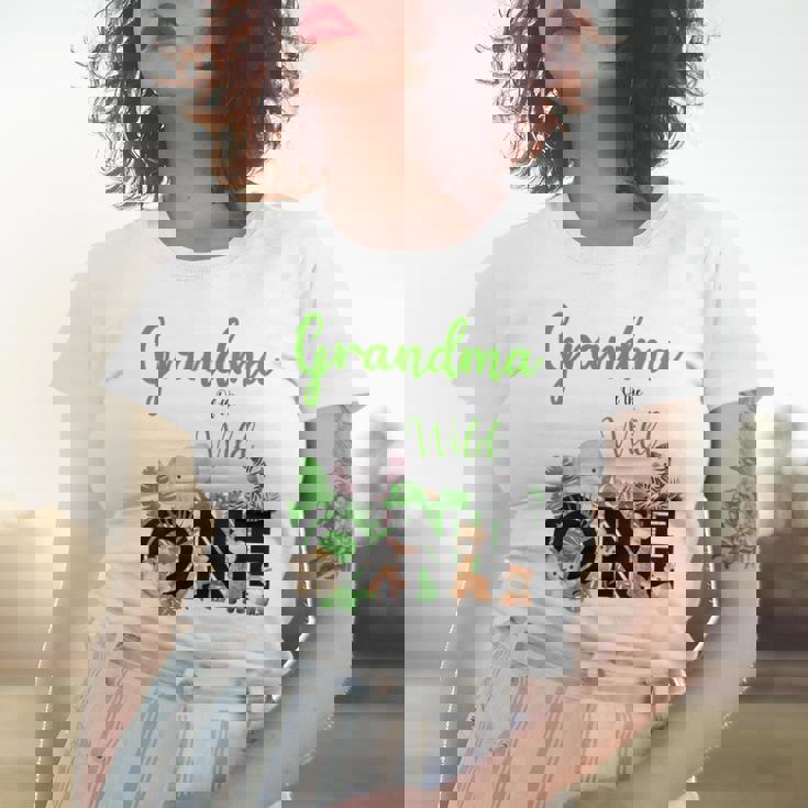 Grandma Of The Wild One | Zoos Happy Birthday Jungle Animal Women T-shirt Gifts for Her