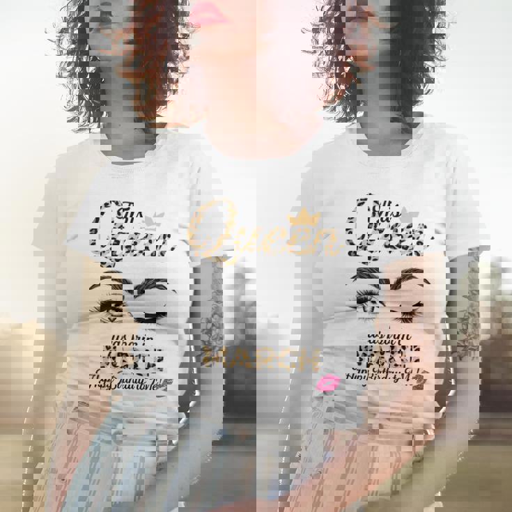 Womens This Queen Was Born In March White Queen Birthday Women T-shirt Gifts for Her