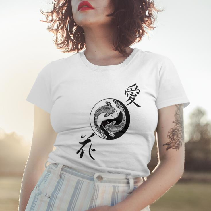 Yin Yang Koi Fish Butterfly Nishikigoi Gift Women T-shirt Gifts for Her