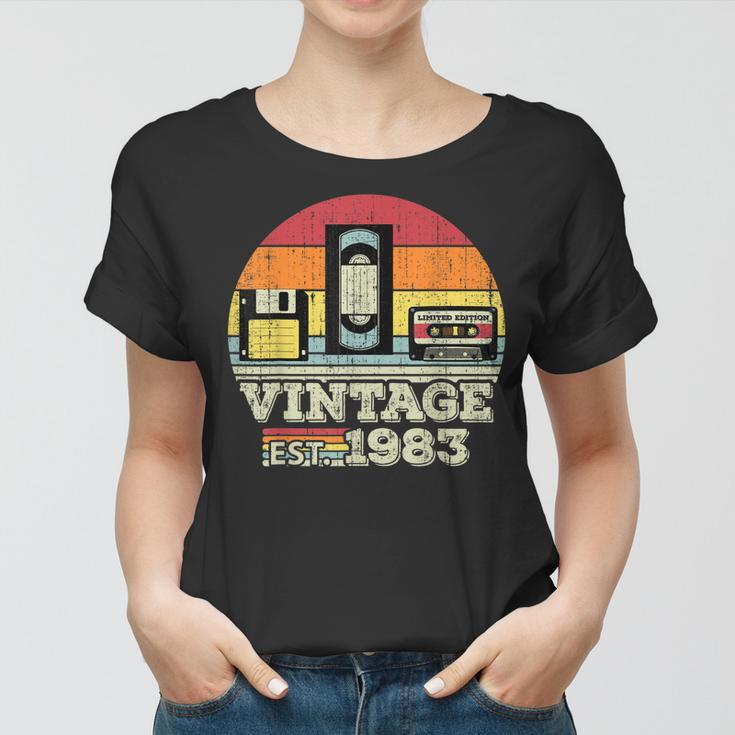 40 Year Old Vintage 1983 40Th Birthday Gifts For Women Men Women T-shirt