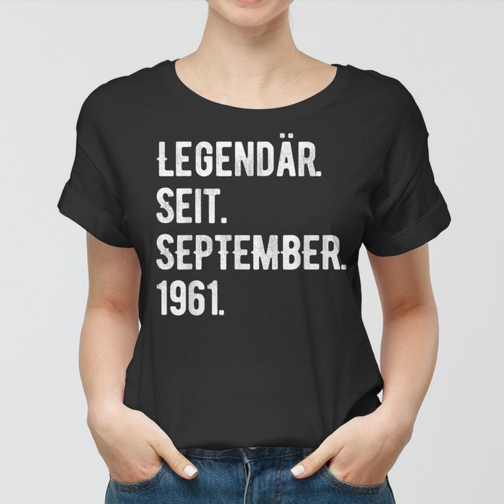 62 Geburtstag Geschenk 62 Jahre Legendär Seit September 196 Frauen Tshirt