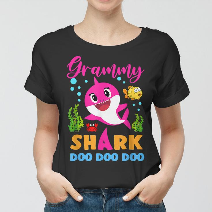 Grammy Shark Grammy Shark Lover Family Mothers Day Women T-shirt
