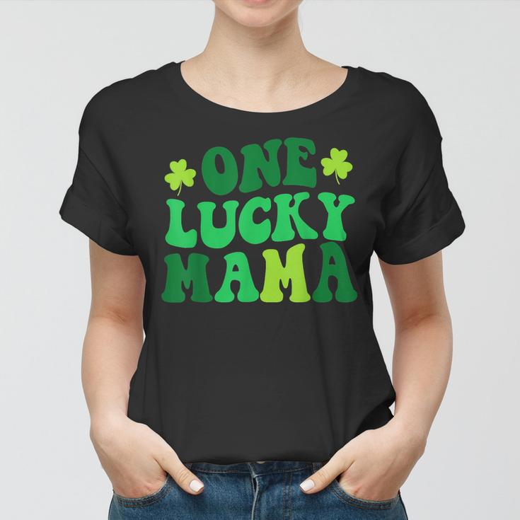 One Lucky Mama Retro Vintage St Patricks Day Clothes Women T-shirt