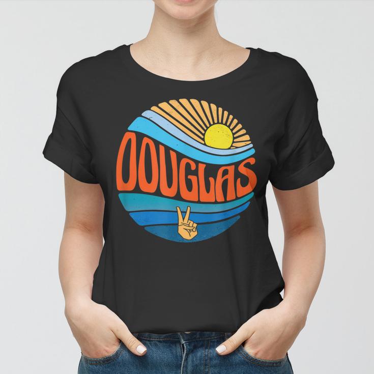 Vintage Douglas-Hemd mit Sonnenuntergang & Groovy Batikmuster Frauen Tshirt