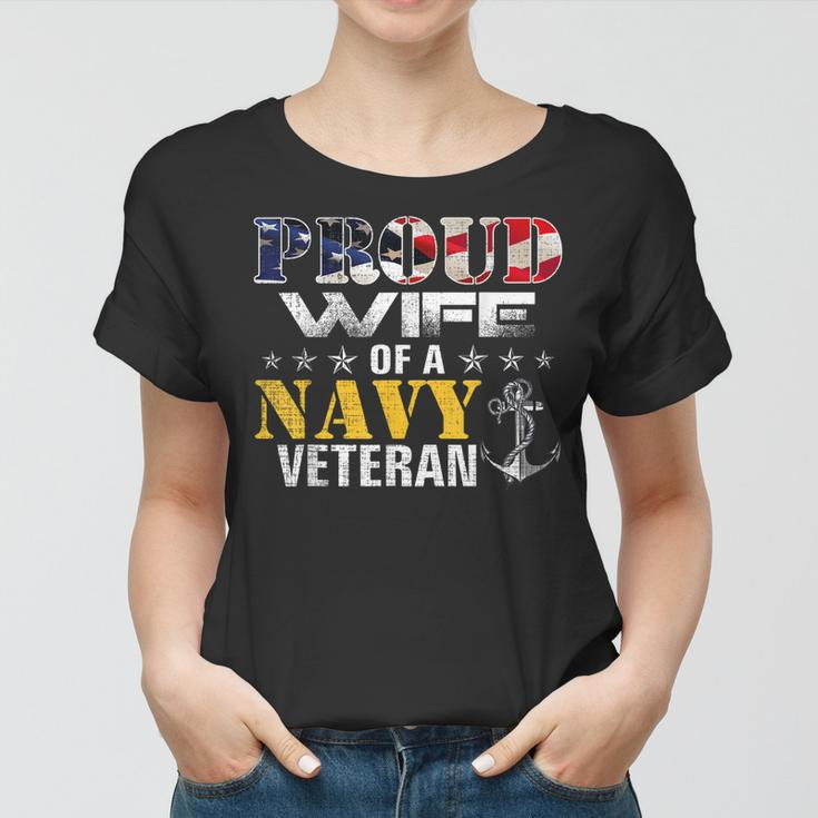 Vintage Proud Wife Of A Navy For Veteran Gift Women T-shirt