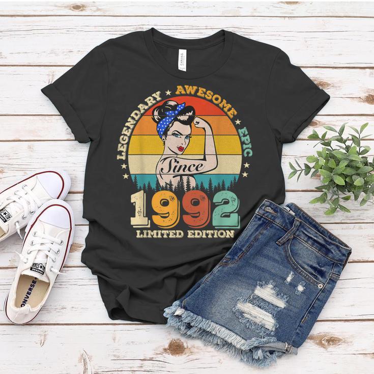 30 Jahre Legende 1992 - Frauen Tshirt für Fantastische Frauen zum Geburtstag Lustige Geschenke