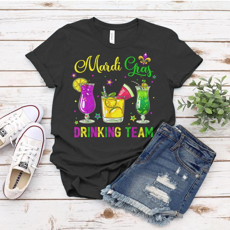 Mardi Gras Drinking Team Carnival Fat Tuesday Lime Cocktail Women T-shirt Funny Gifts