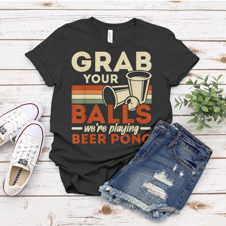 Schnapp Dir Deine Eier Wir Spielen Beer Pong Beer Drinker V2 Frauen Tshirt Lustige Geschenke
