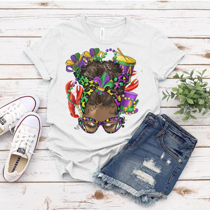 Afro Messy Bun Mardi Gras Crawfish Beads Mardi Gras Lover Women T-shirt Funny Gifts