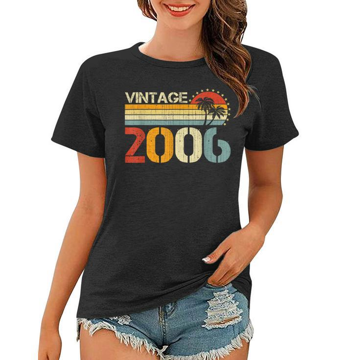 17Th Birthday Gifts Vintage 2006 Limited Edition 17 Year Old  Women T-shirt