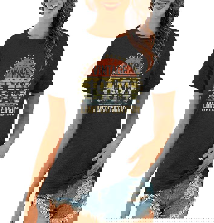 75Th Birthday Gifts Men Women Vintage 1948 75 Year Old Bday  Women T-shirt