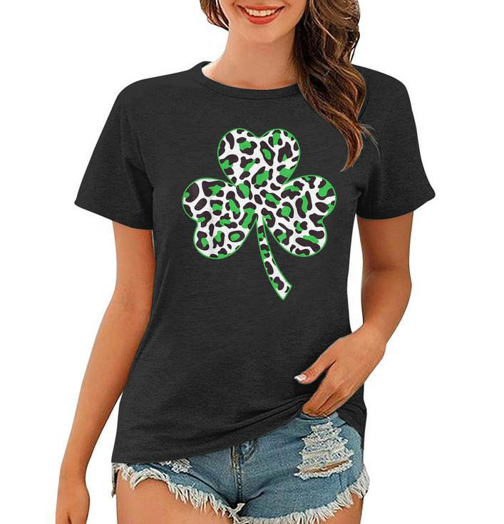 Cute Shamrock Leopard Print St Patricks Day Irish Pattern  Women T-shirt