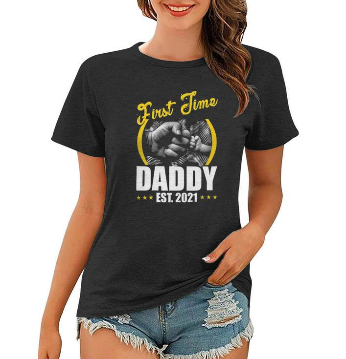 First Time Daddy New Dad Est 2022 Fathers Day Gift V2 Women T-shirt