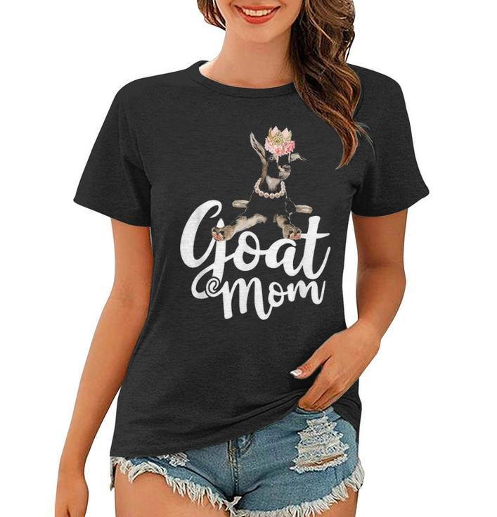 Goat Mom Funny Goat Lover Or Goat Farmer Cute Art Women T-shirt