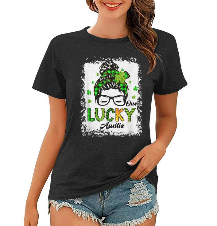 One Lucky Auntie Messy Bun Shamrock St Patricks Day  Women T-shirt