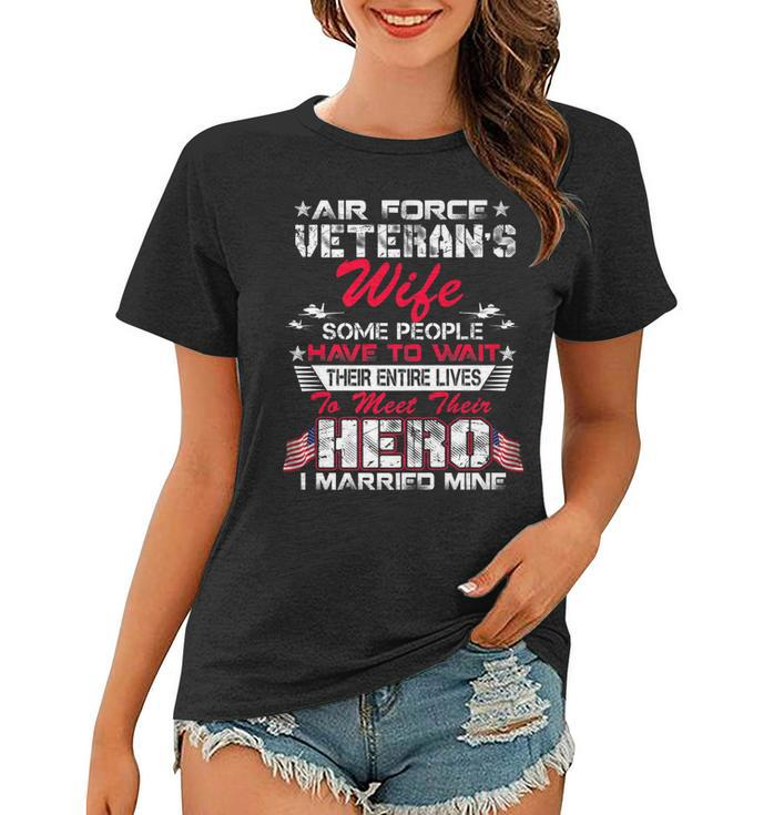 Proud Us Air Force Air Force Veterans Wife   Women T-shirt