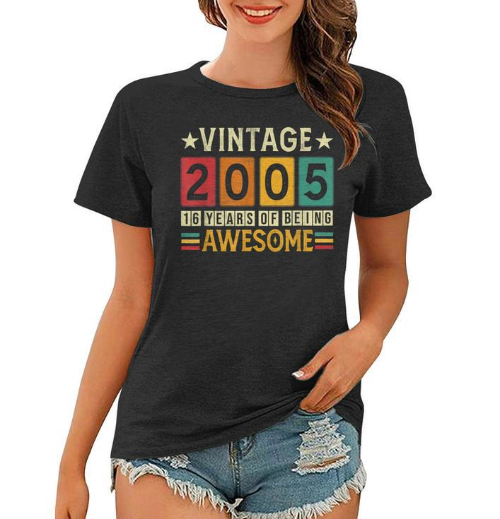 Vintage 2005 18Th Birthday Gifts Made In 2005 18 Years Old  Women T-shirt