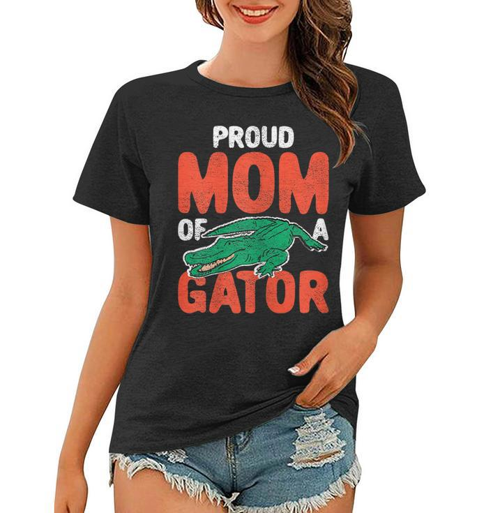 Womens Proud Gator Mom Crocodile Costume Alligator  Women T-shirt