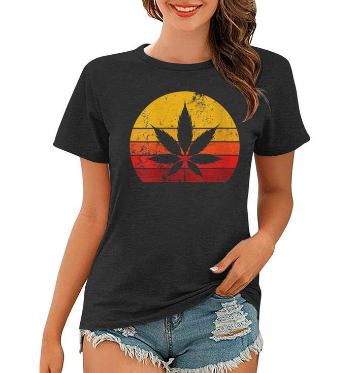 Womens Sun Vintage Marijuana Weed Cannabis Leaf Retro Doobies Cool  Women T-shirt