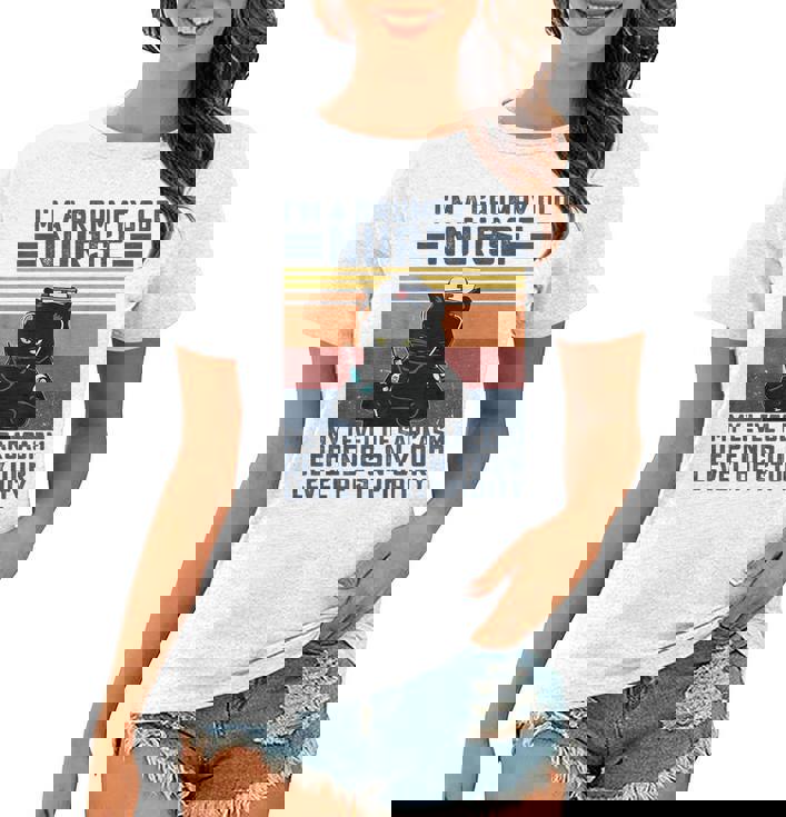 Black Cat Im A Grumpy Old Nurse My Level Of Sarcasm Nursing Women T-shirt