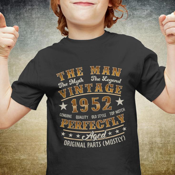 Man Myth Legend Vintage 1952 70Th Birthday For 70 Years Old Youth T-shirt
